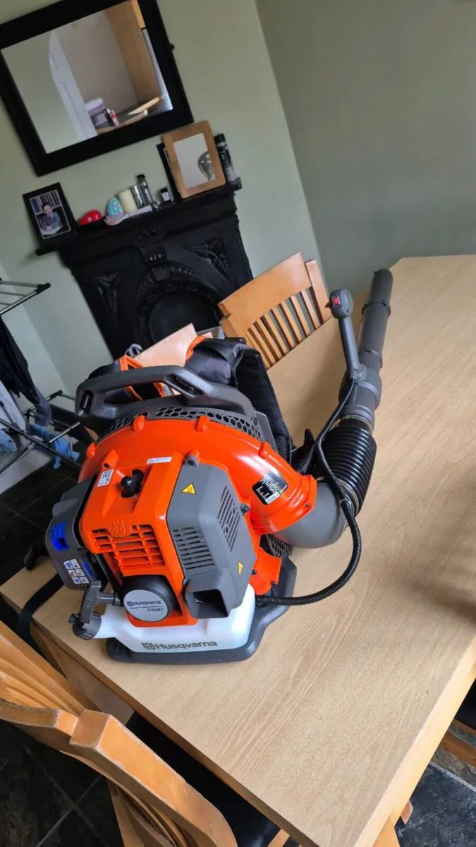 Husqvarna backpack leaf blower - Image 4