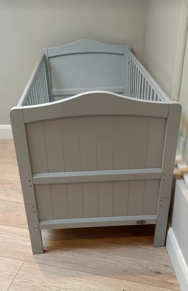 Babylo Ella Grey Cot Bed - Image 2