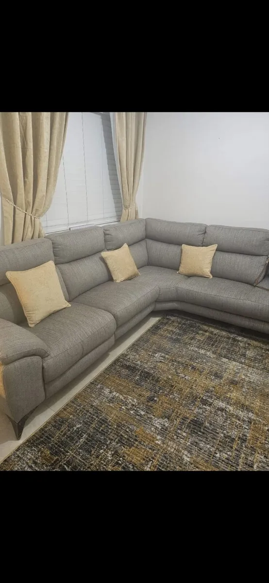 Corner Sofa - Image 1