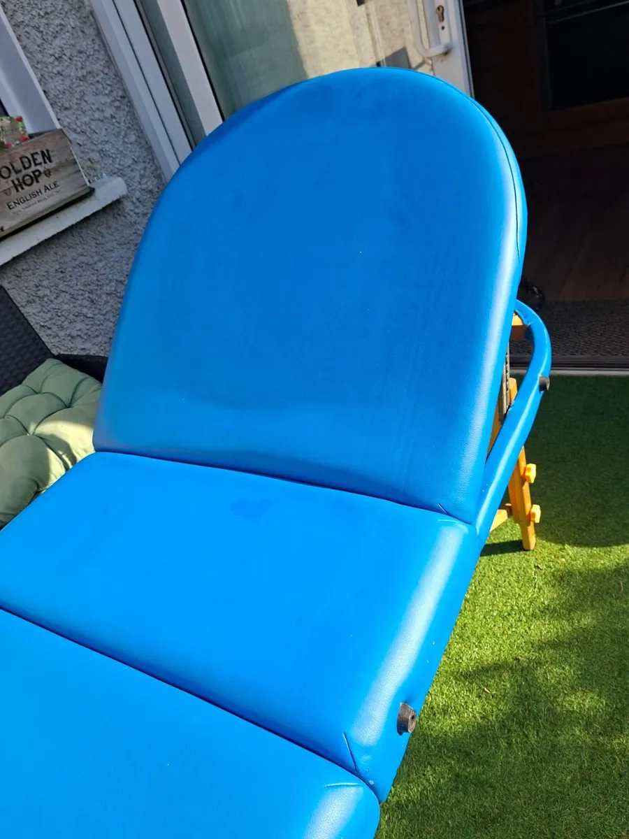 Massage table - Image 3