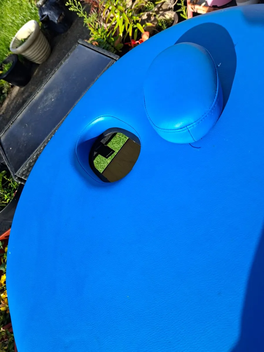Massage table - Image 4