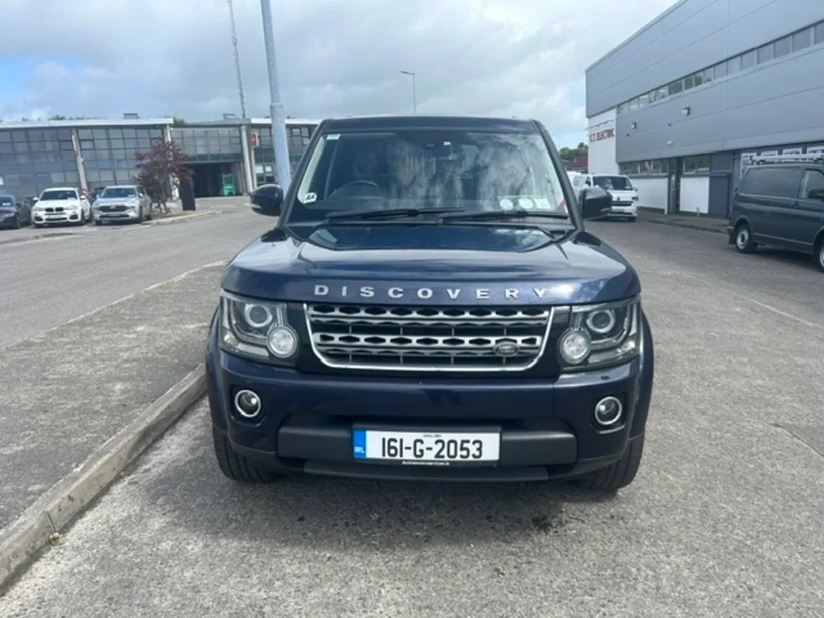 Discovery Crewcab 5 Seater - Image 1