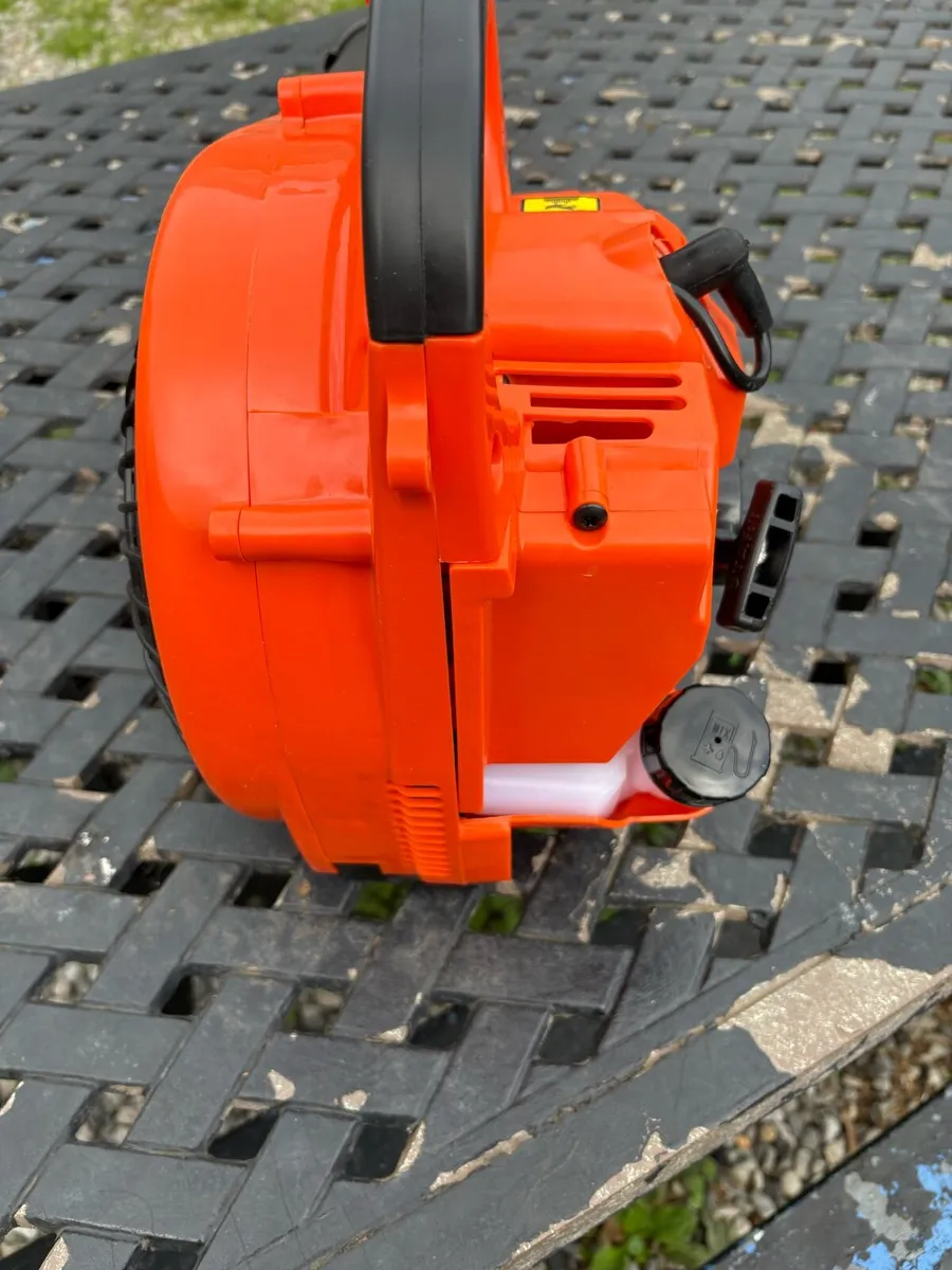 New handheld leaf blower p.m. - Image 3