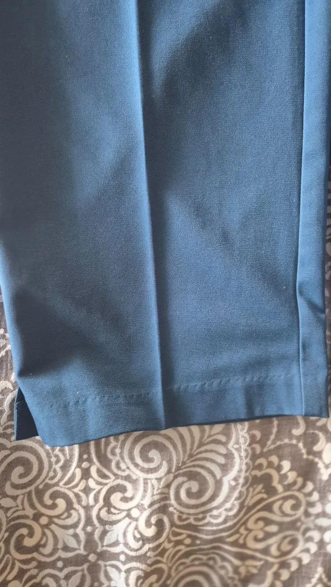 Adidas Golf trousers. - Image 4