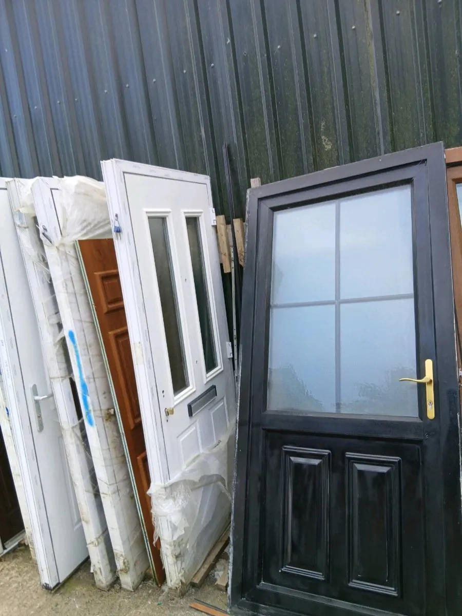 Pattio doors - Image 4