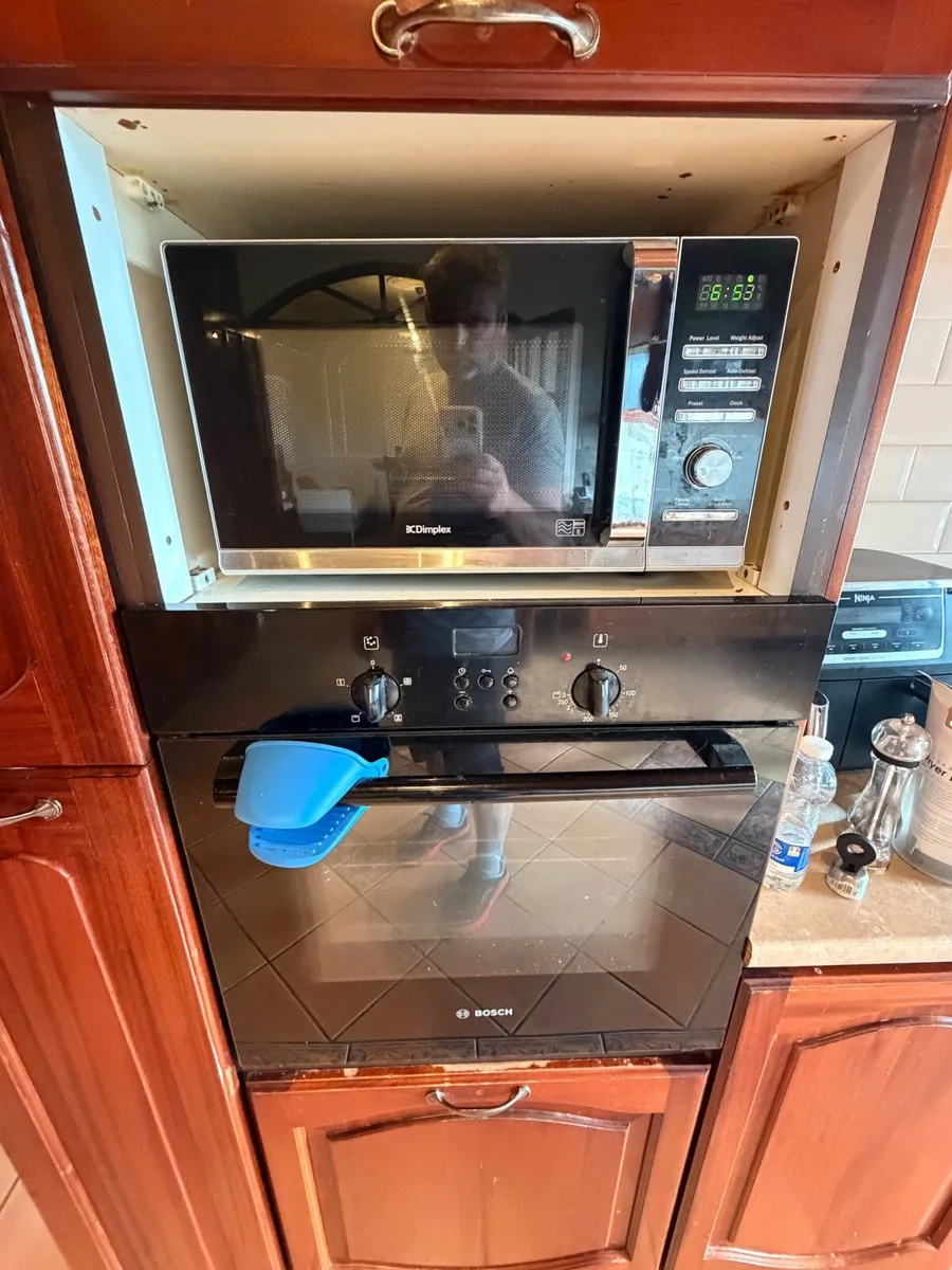 Solid Mahogany kitchen  and appliances - Image 3