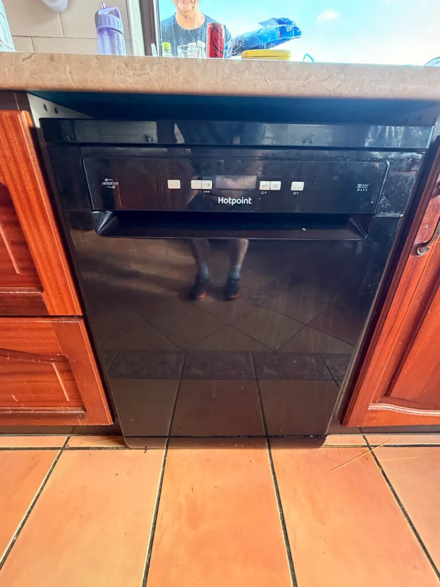 Solid Mahogany kitchen  and appliances - Image 4