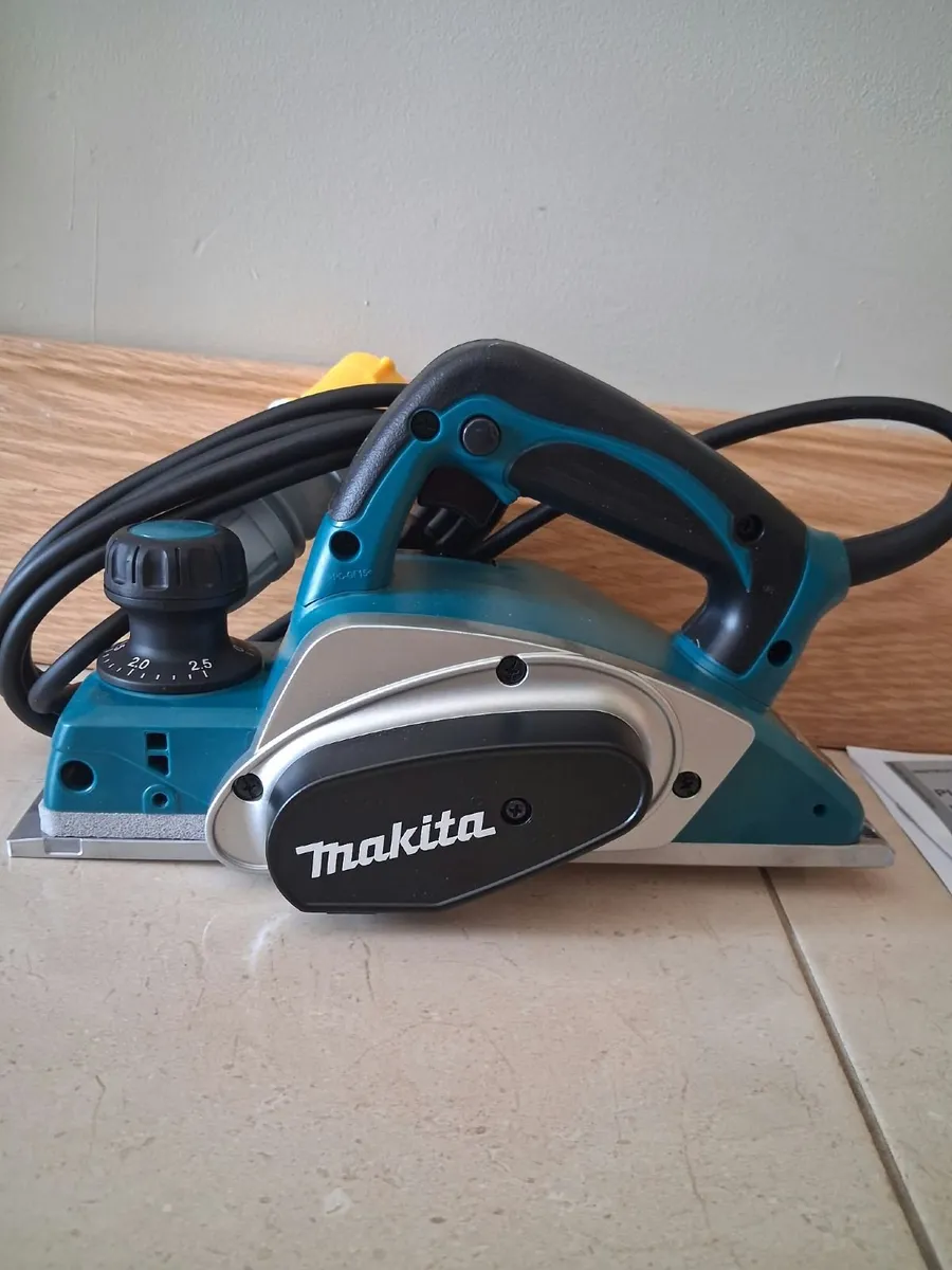 Electric Sander - Image 1