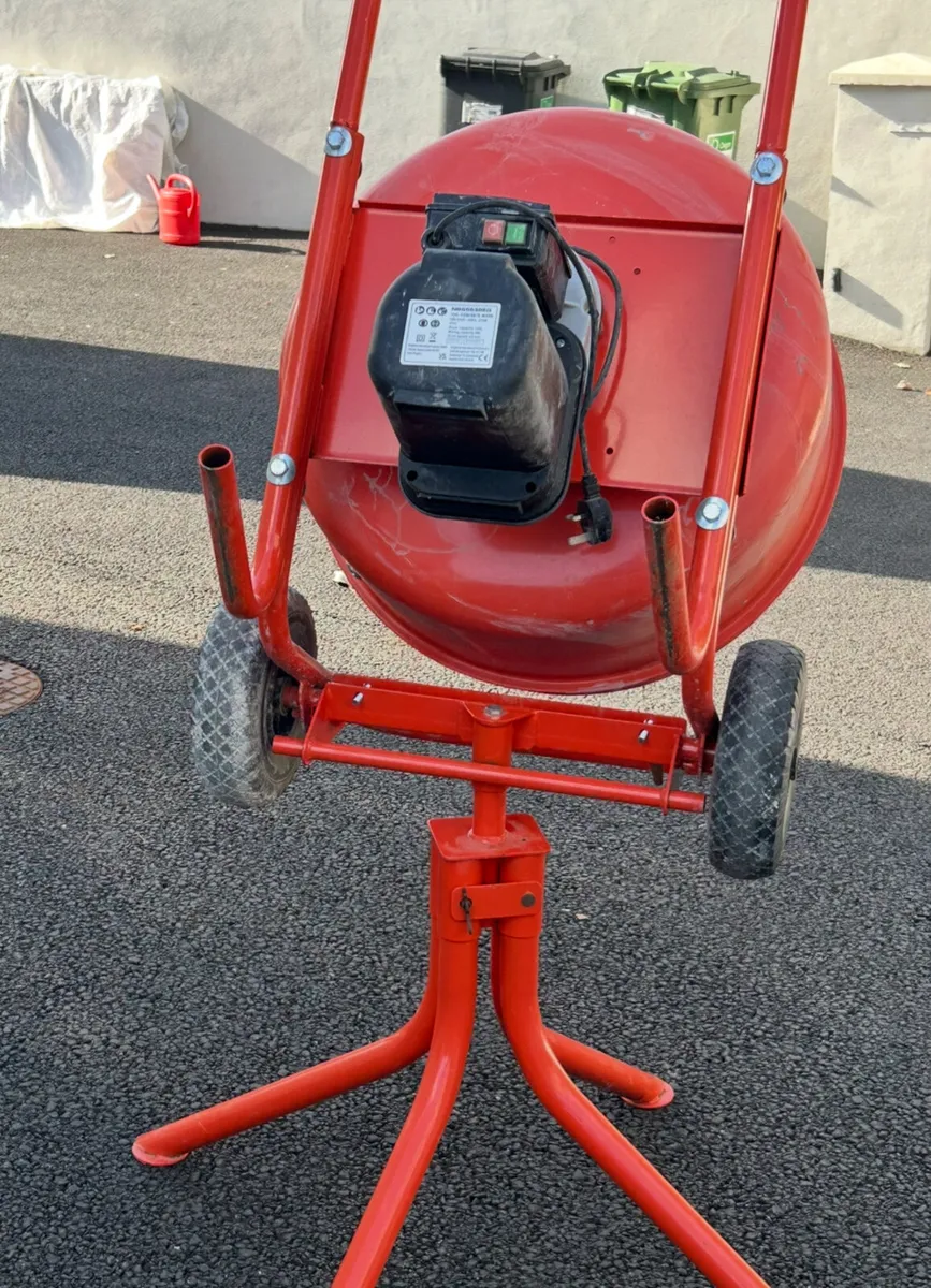 Cement mixer - Image 3