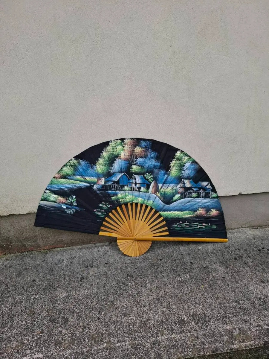 XL asian fan