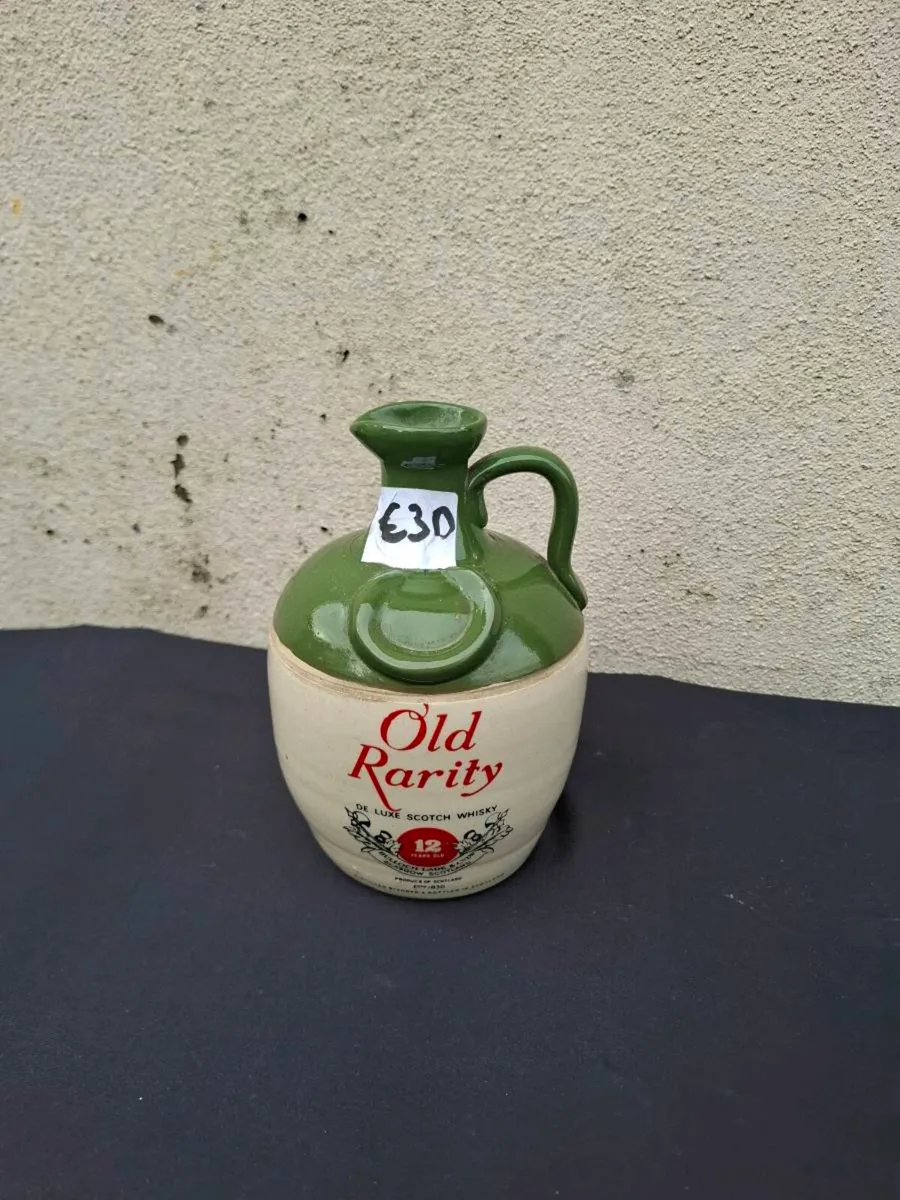 Old rarity carafe possible to post