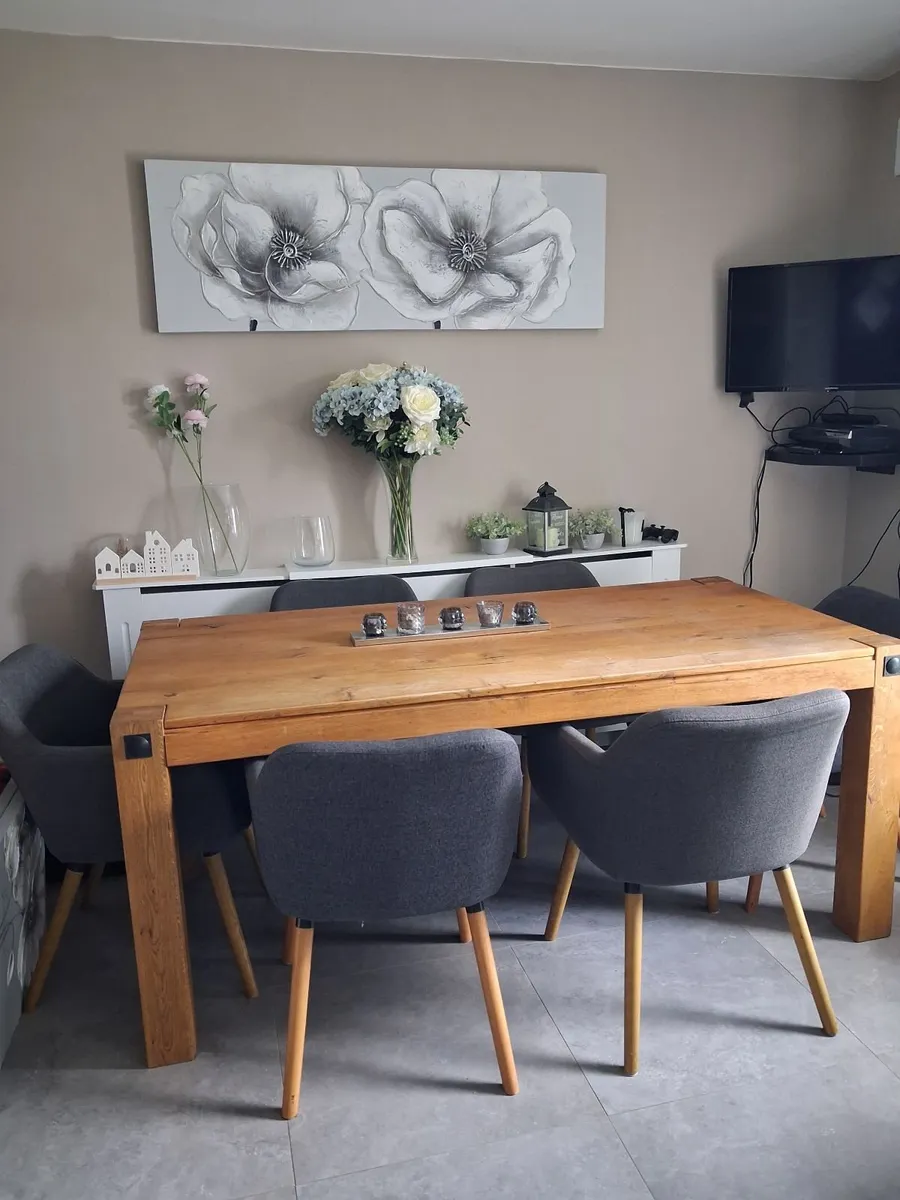 Dining table - Image 3