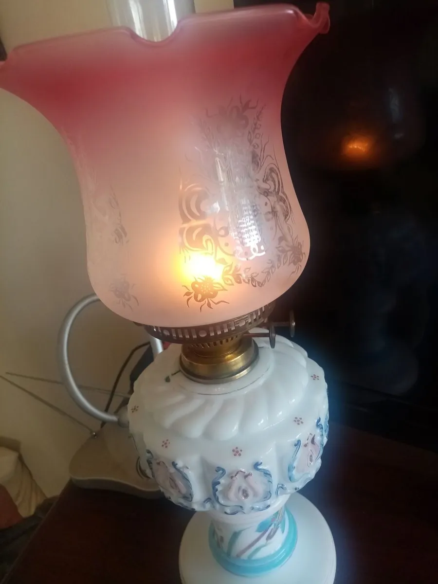 Victorian Oil Lamp - Image 3