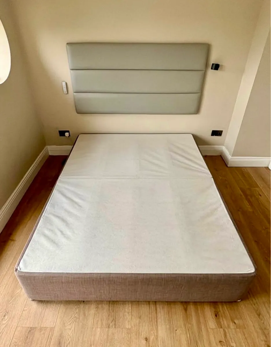 King size base, mattress and headboard - Image 2