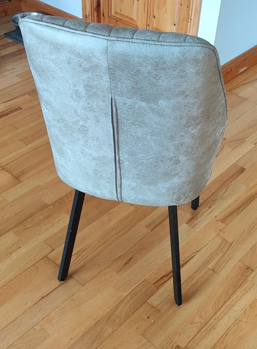 6 chairs - Image 4