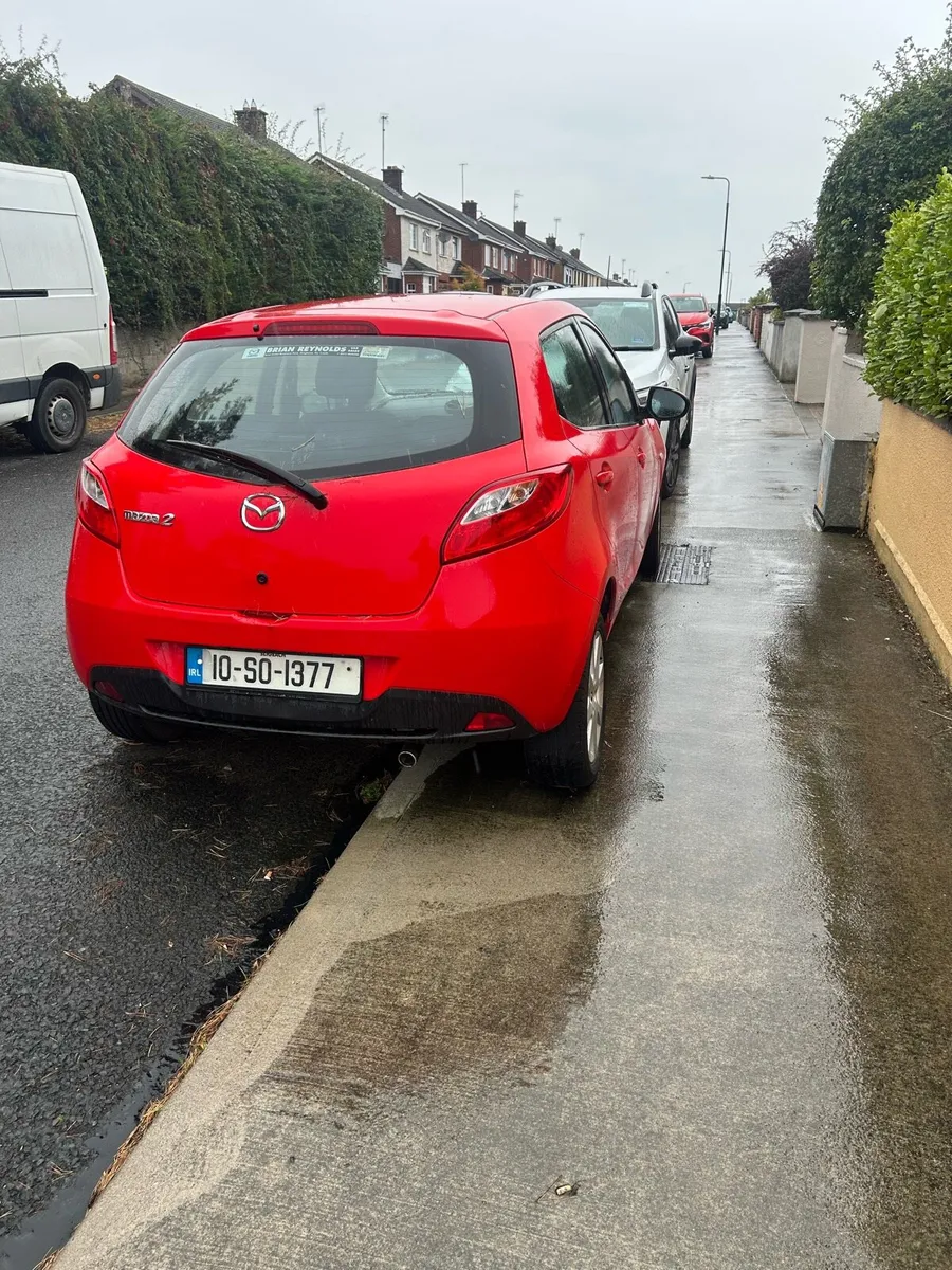 Mazda 2 - Image 2