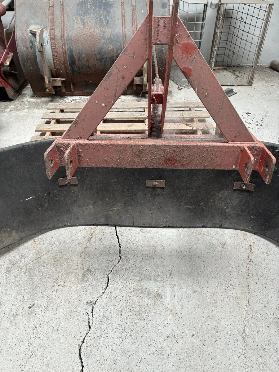 Yard scraper - Image 1