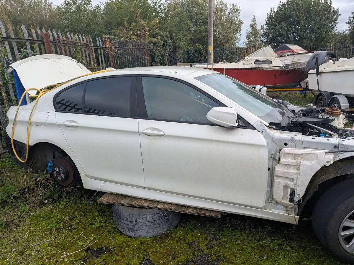 Bmw f10 - Image 2