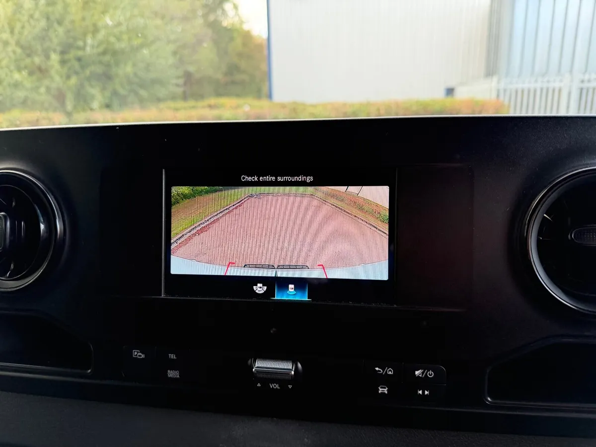 Mercedes-Benz Sprinter 2023 Zero VAT Option - Image 4