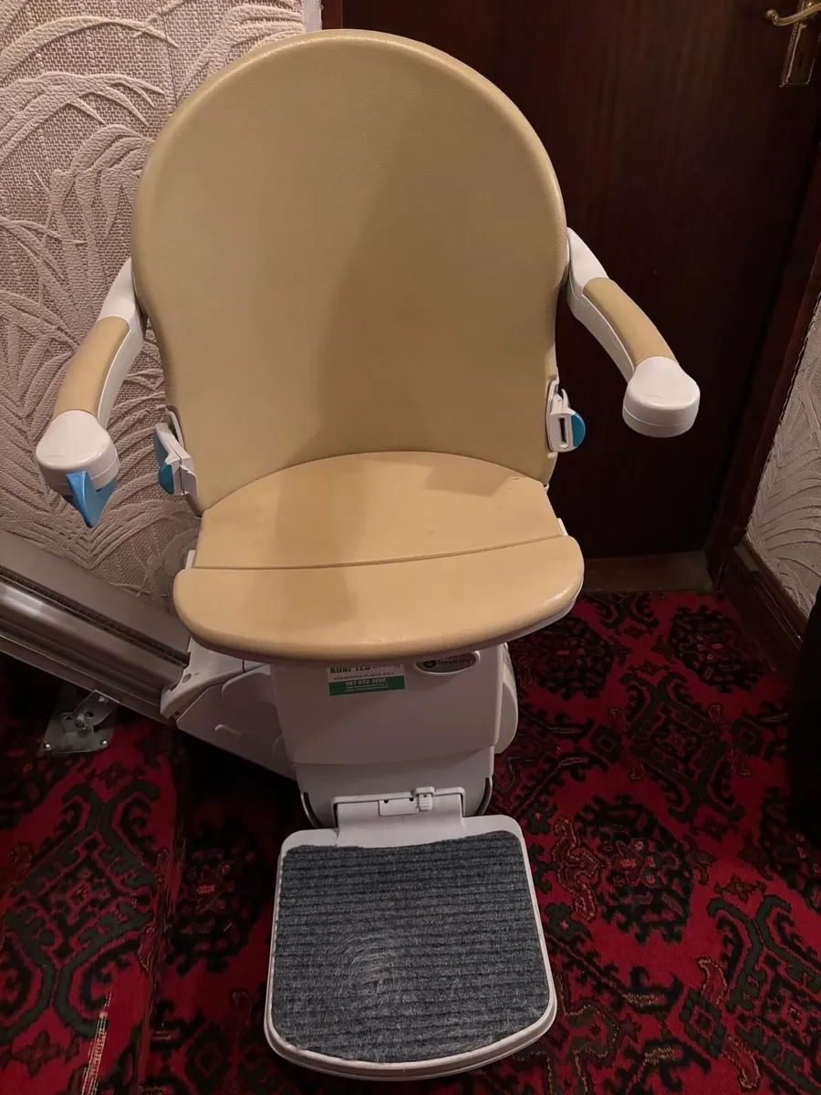 Handicare Simplicity 950 Stairlift - Image 1
