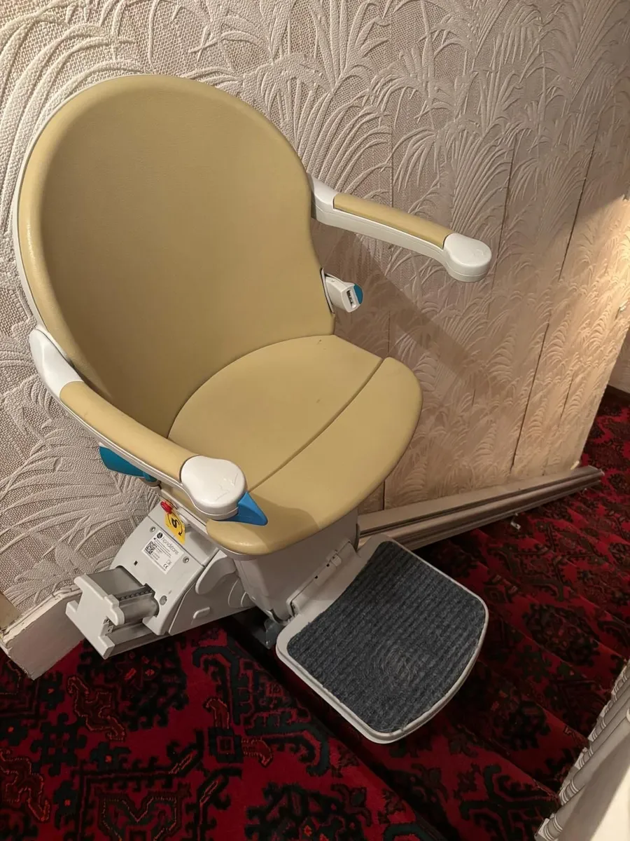 Handicare Simplicity 950 Stairlift - Image 3