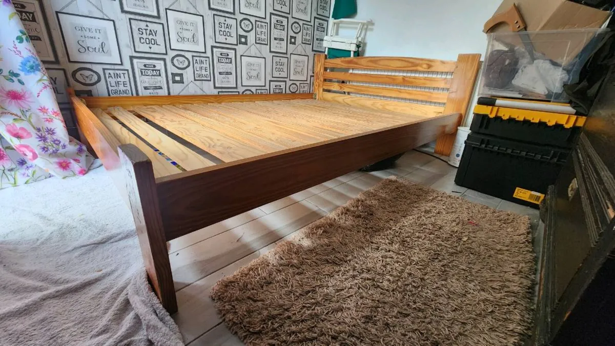 Hardwood bed frame Double - Image 1