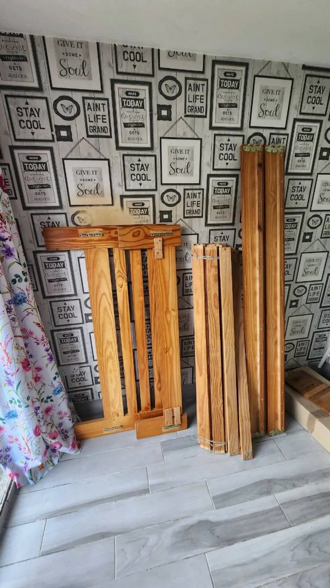 Hardwood bed frame Double - Image 3