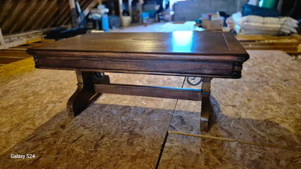Wooden table - Image 1
