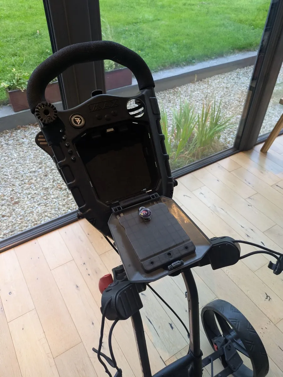 Golf Trolley - Big Max in great condition - Image 4
