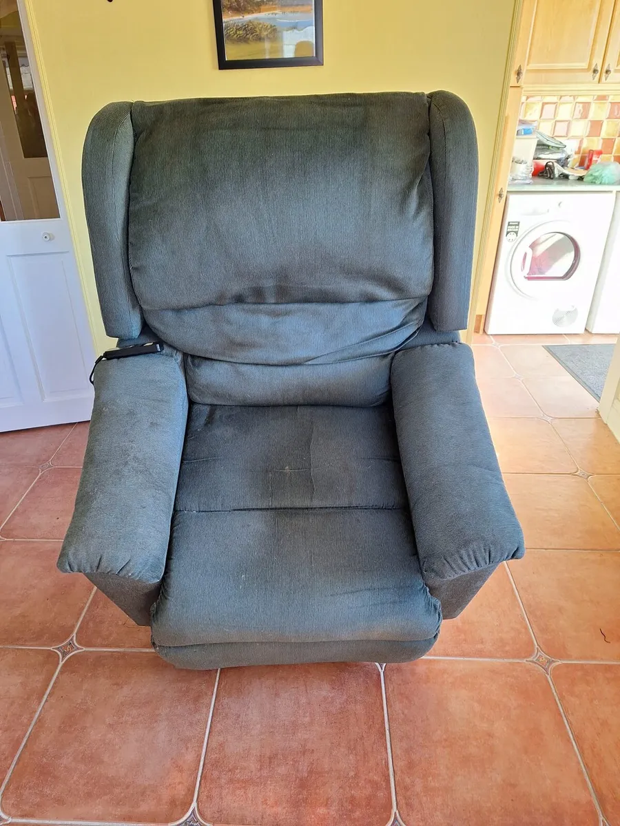 Lifting airm chair electric - Image 2