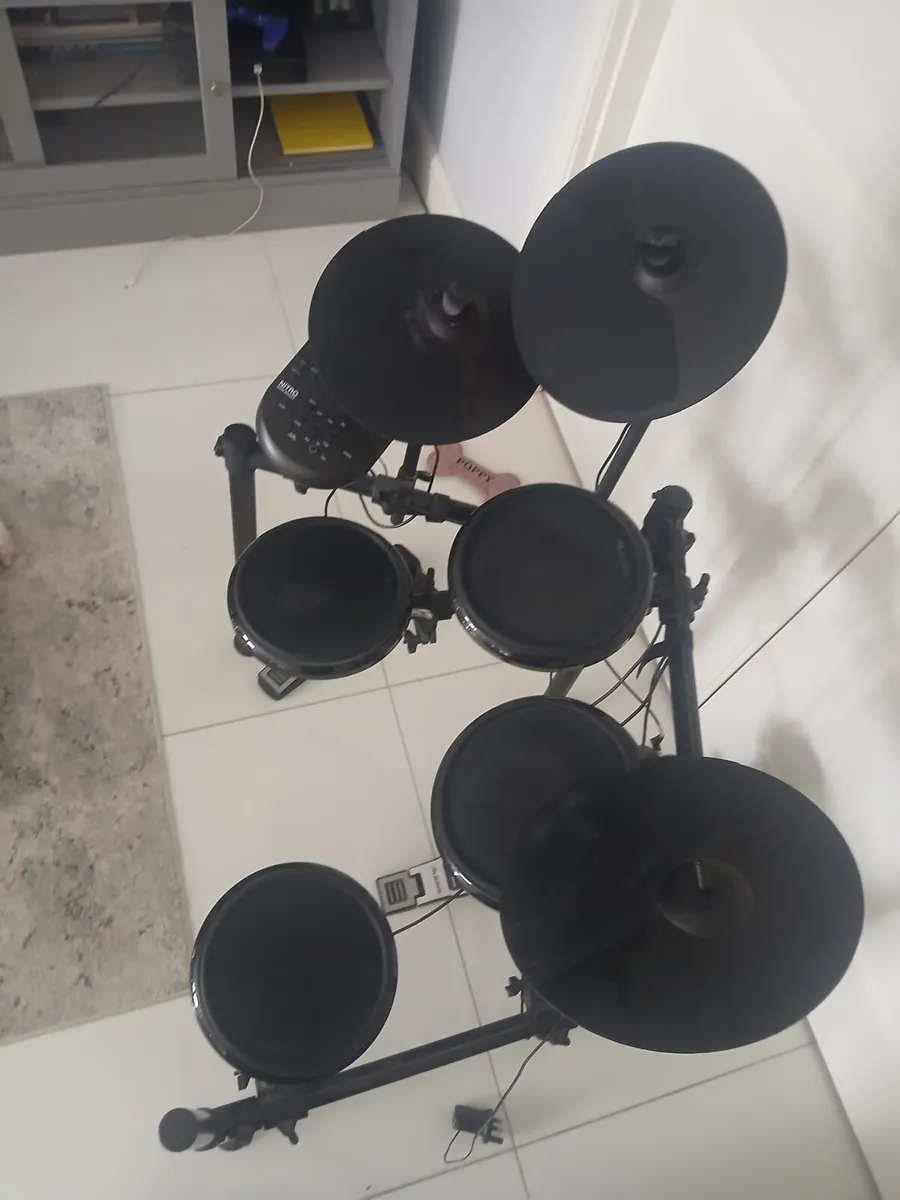 Drum - Image 1