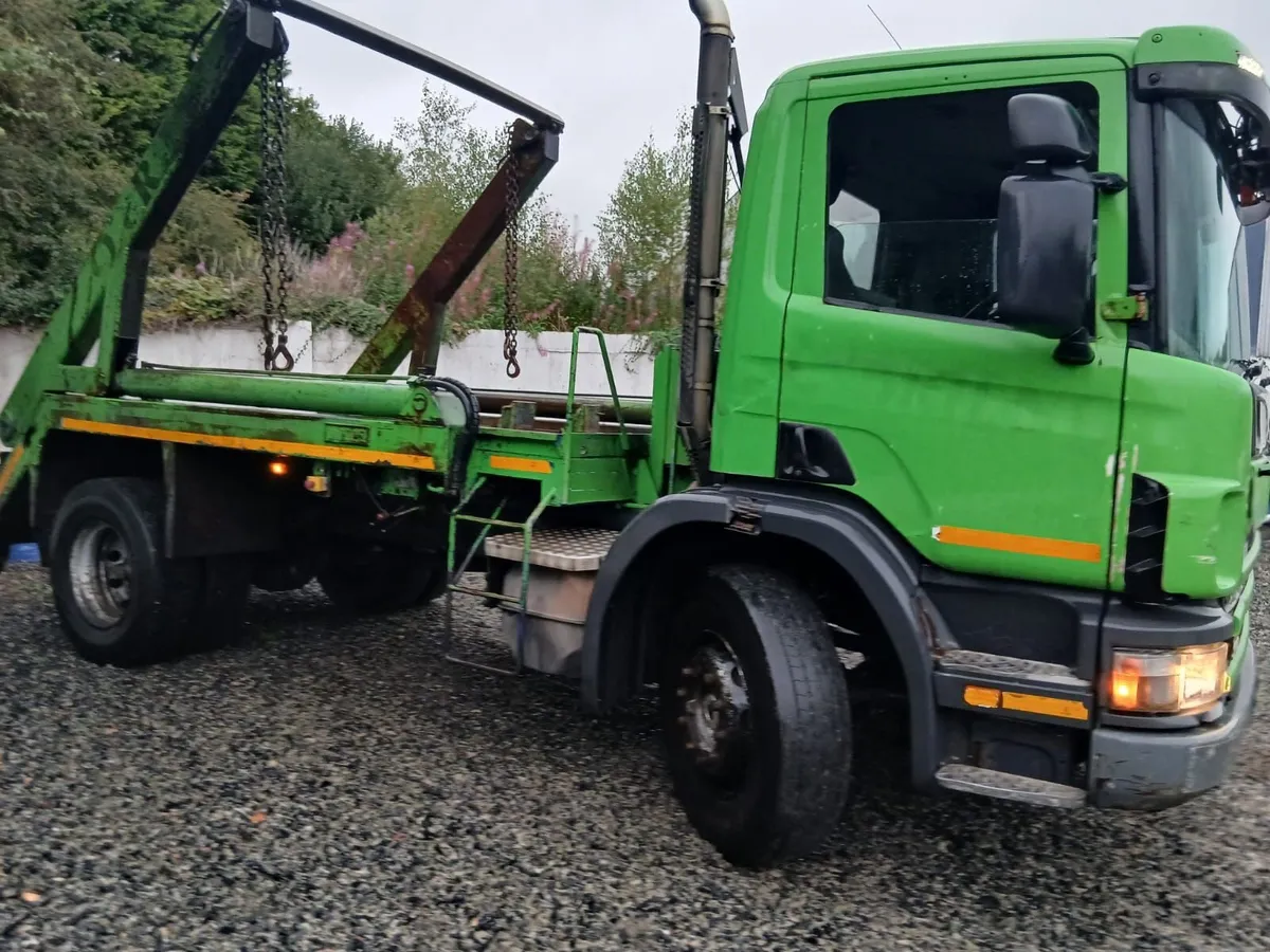 Scania skip lorry/truck 94D - Image 3