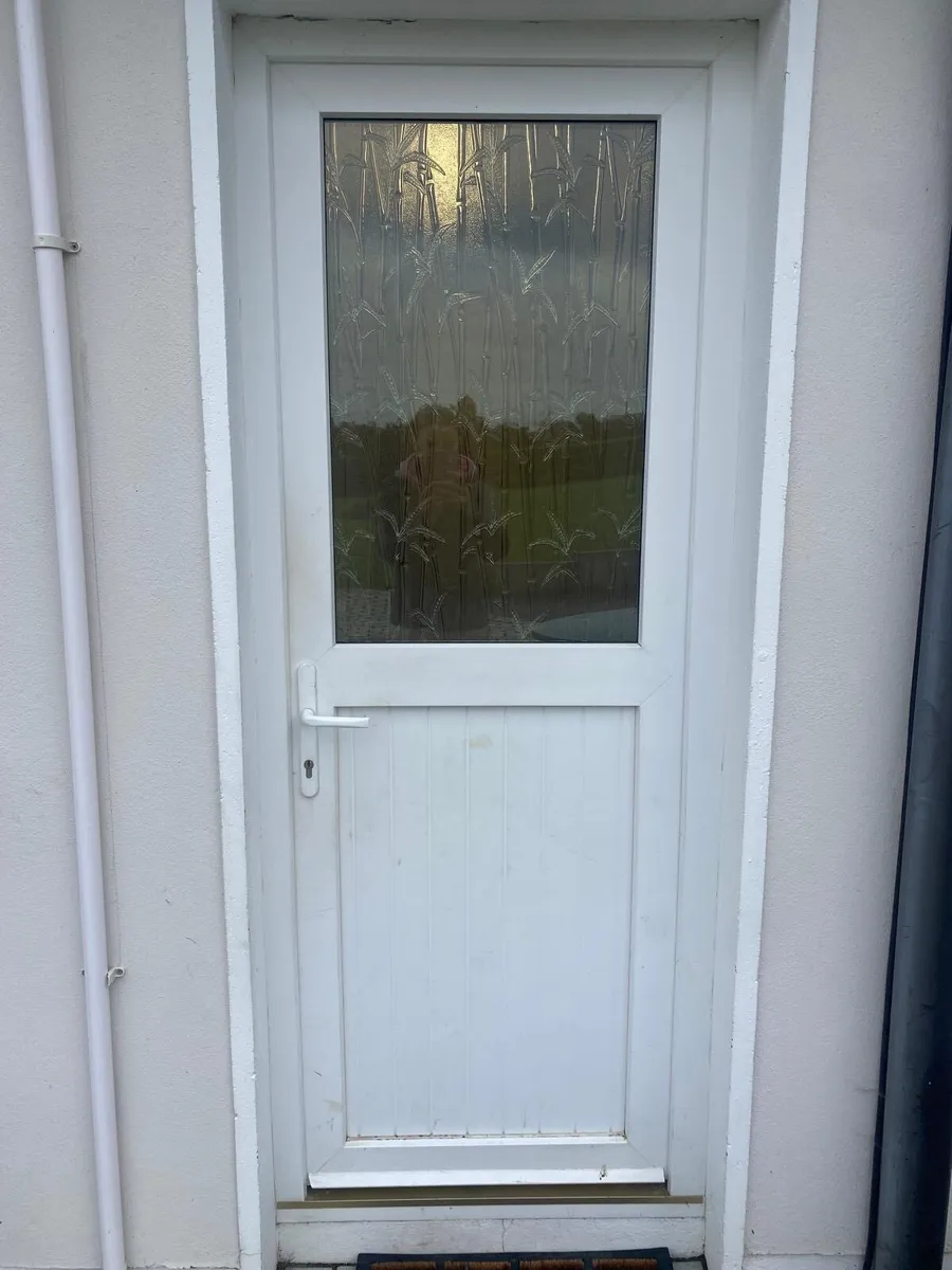 External doors and windows. - Image 3