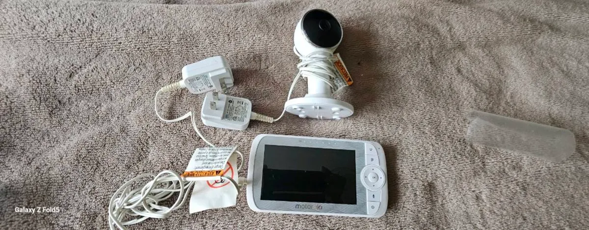 Motorola 10.1 baby monitor - Image 1