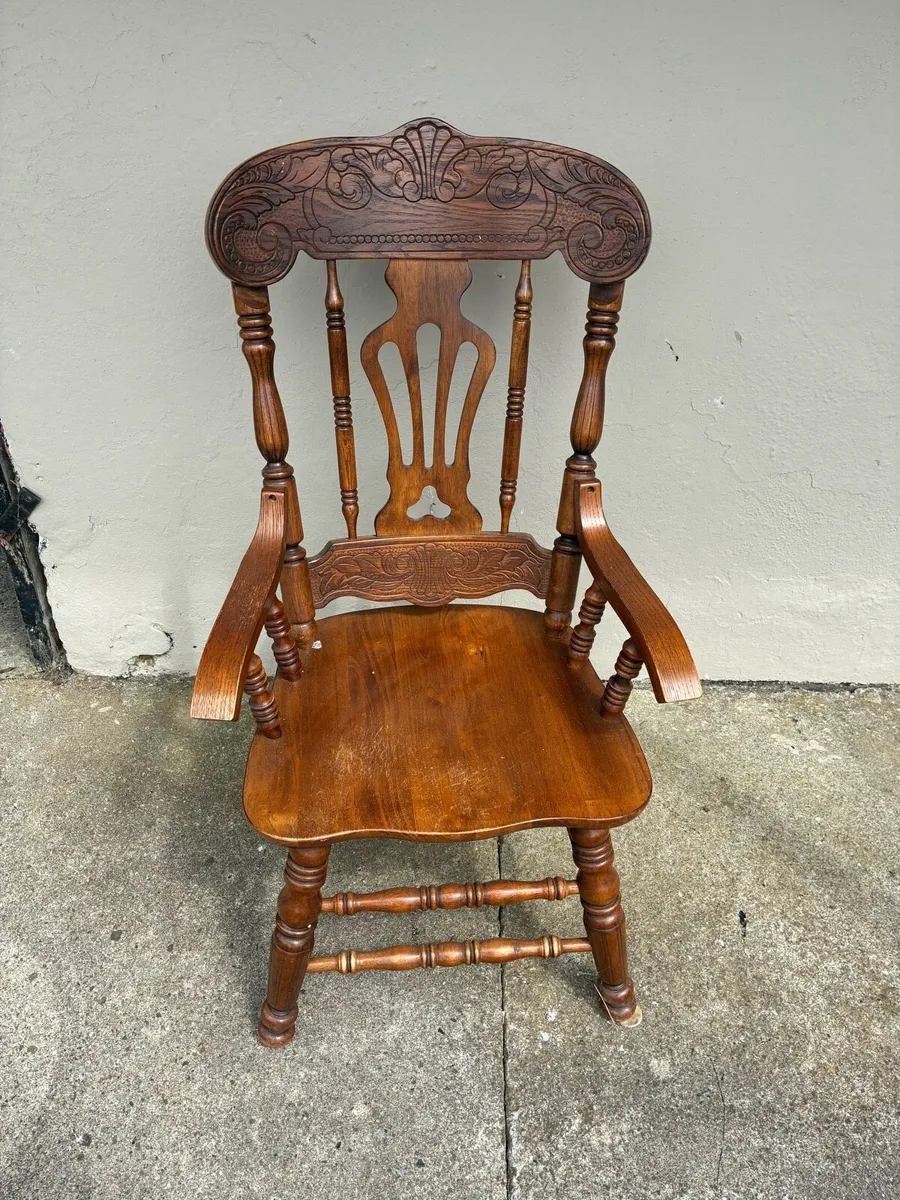 6 solid oak chairs - Image 1
