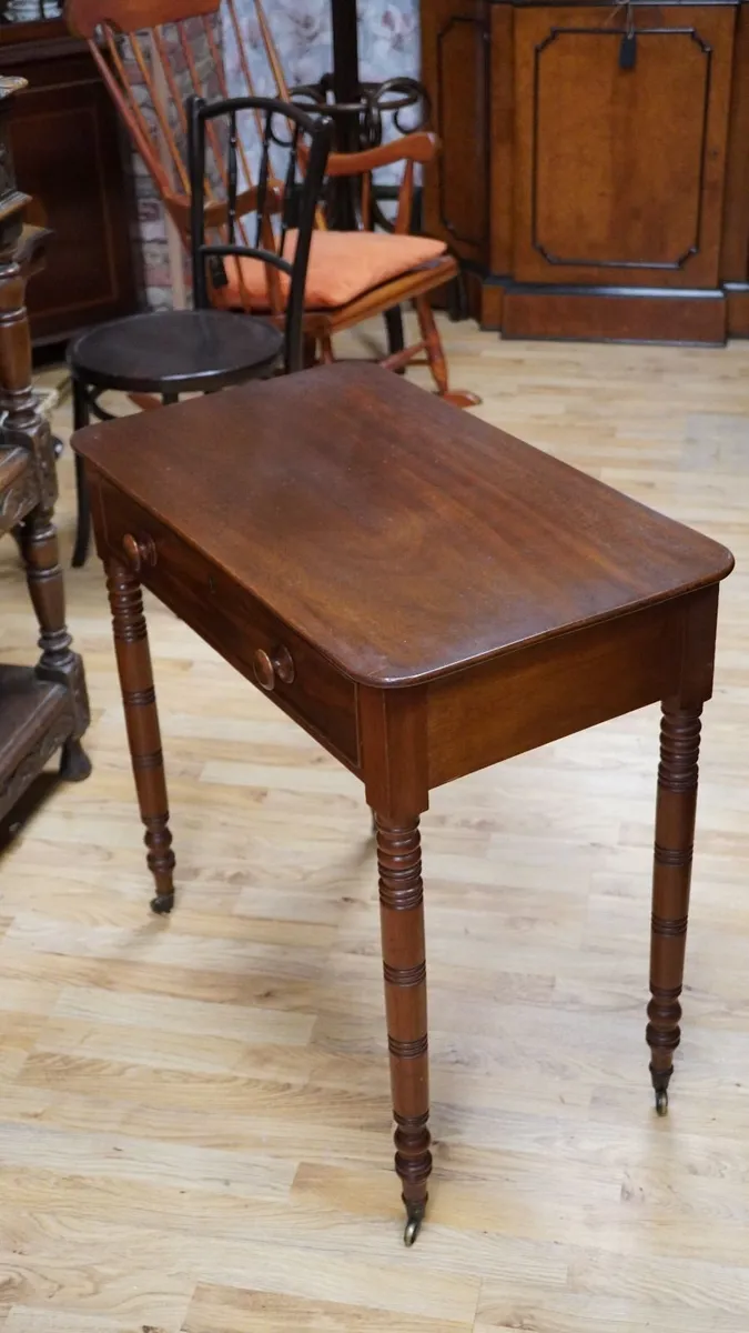 Early Victorian Mahogany Side Table - Image 3