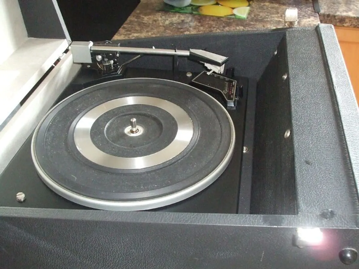 Hacker vintage Record Player GP42, Refurbished - Image 3