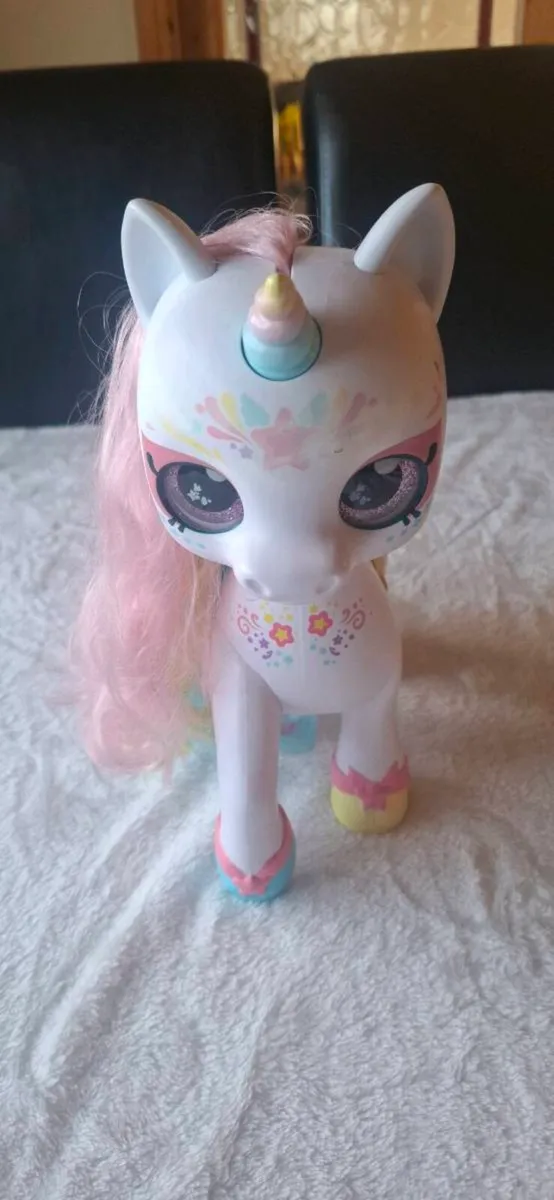 Kindi kid unicorn - Image 1