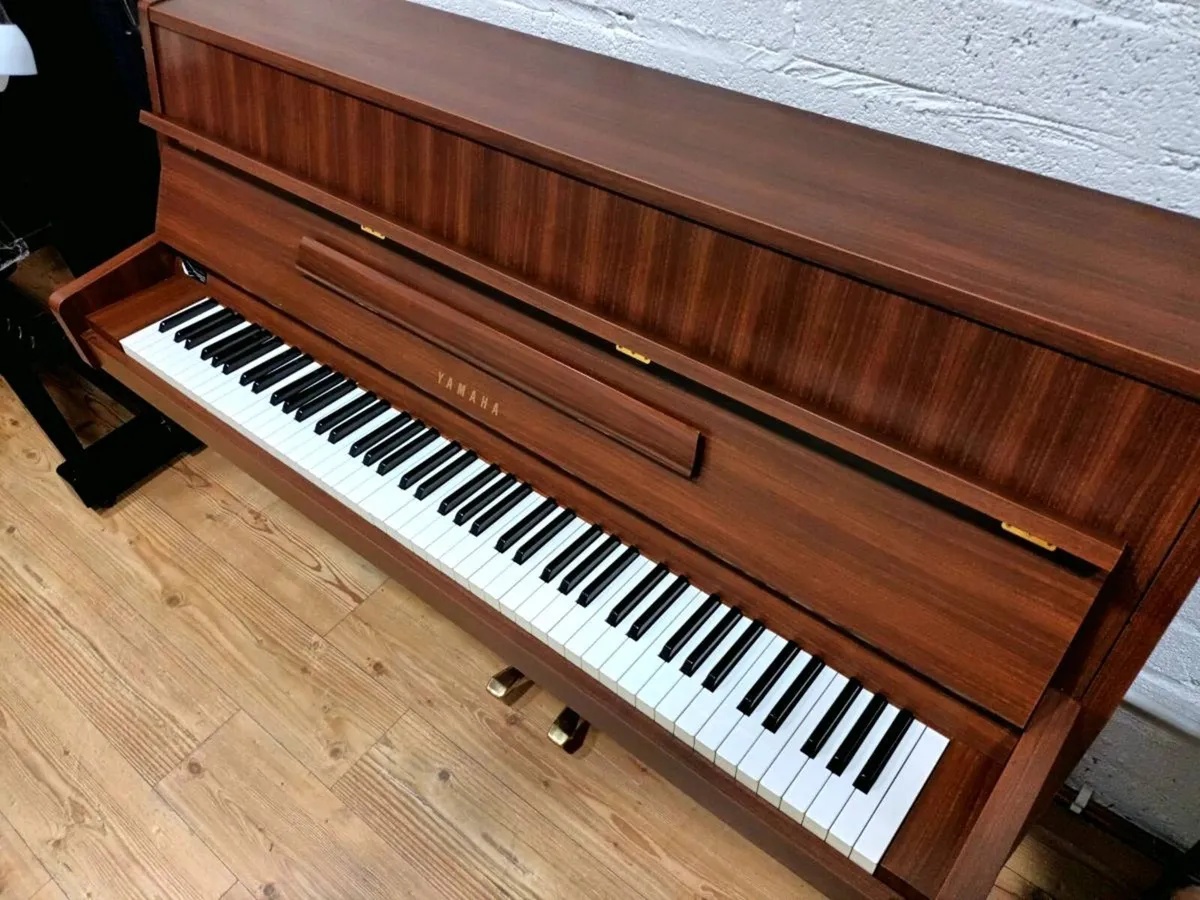 Yamaha (1983) Restored | Mahogany - Image 3