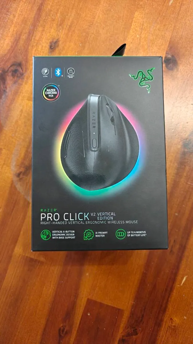 Razer Pro Click V2 Vertical-Ergonomic Wireless Mou - Image 1