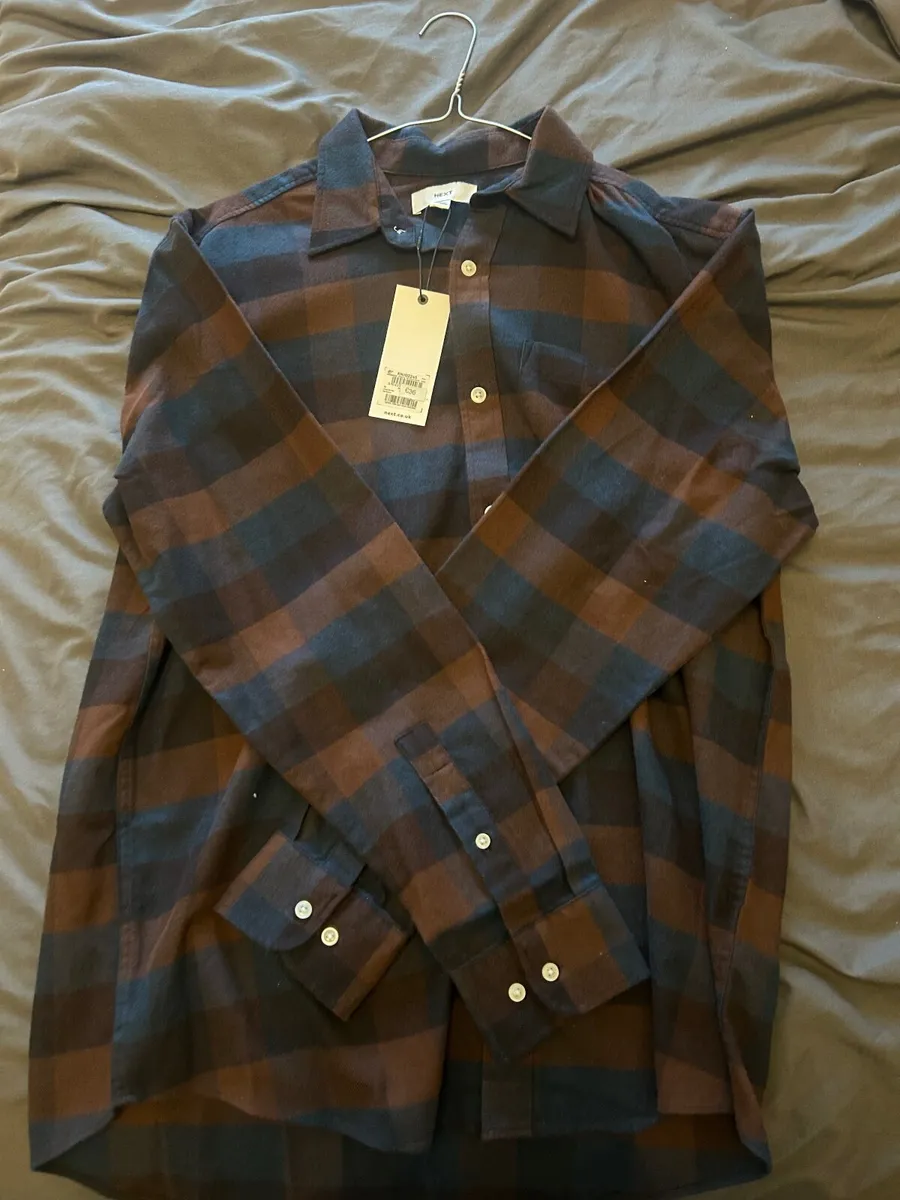 Medium Shirt Long sleeve - NEW - Image 1