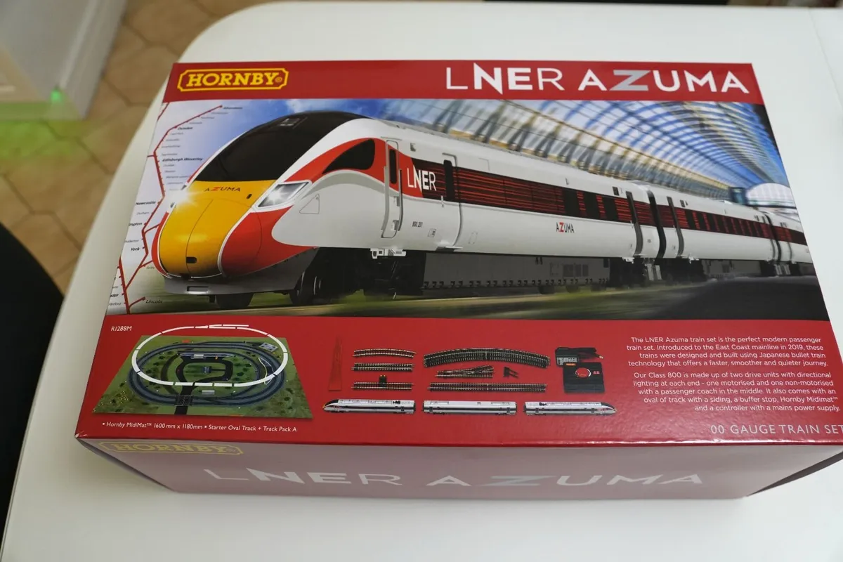 Hornby R1288M LNER Azuma High Speed Train Set - 00 - Image 1
