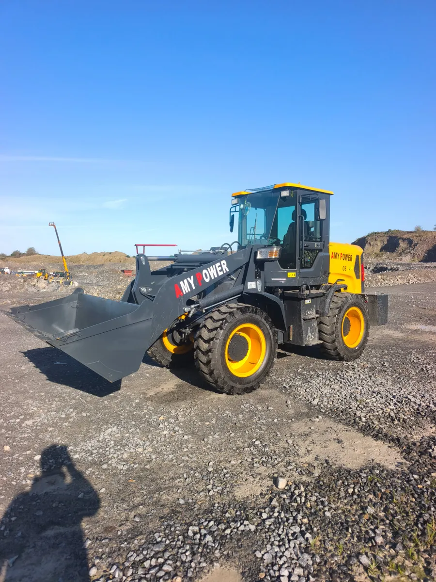 Loading shovel - Image 2