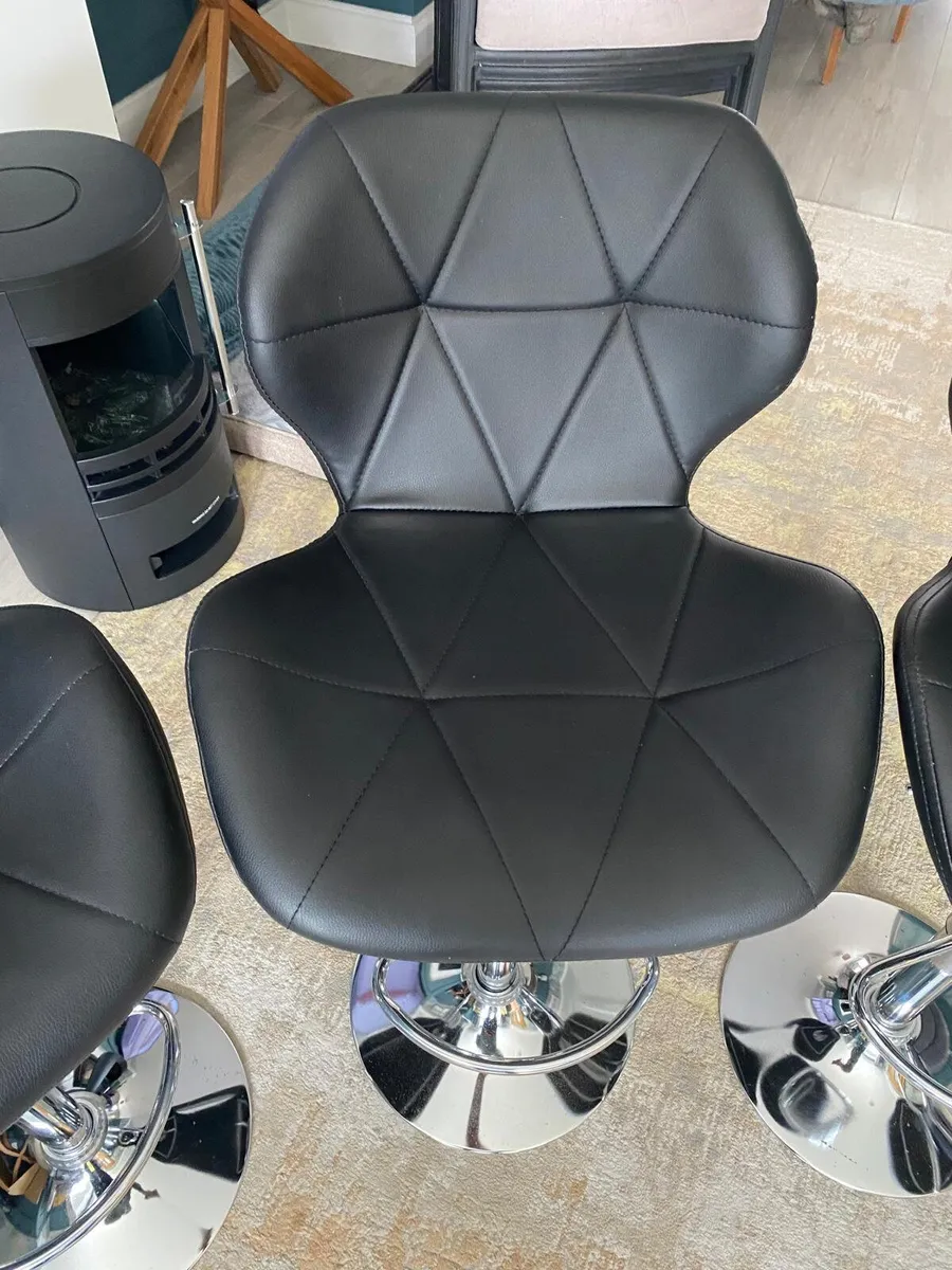 High stools - Image 2