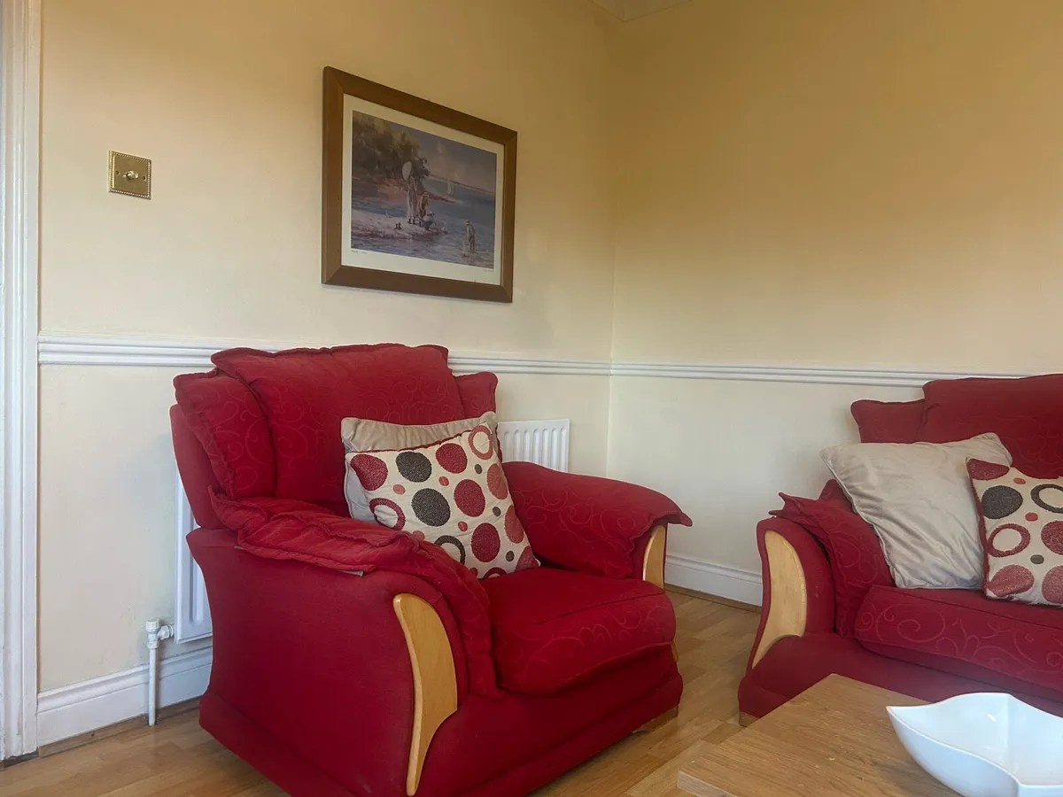 Sofa and arm chairs - Image 2