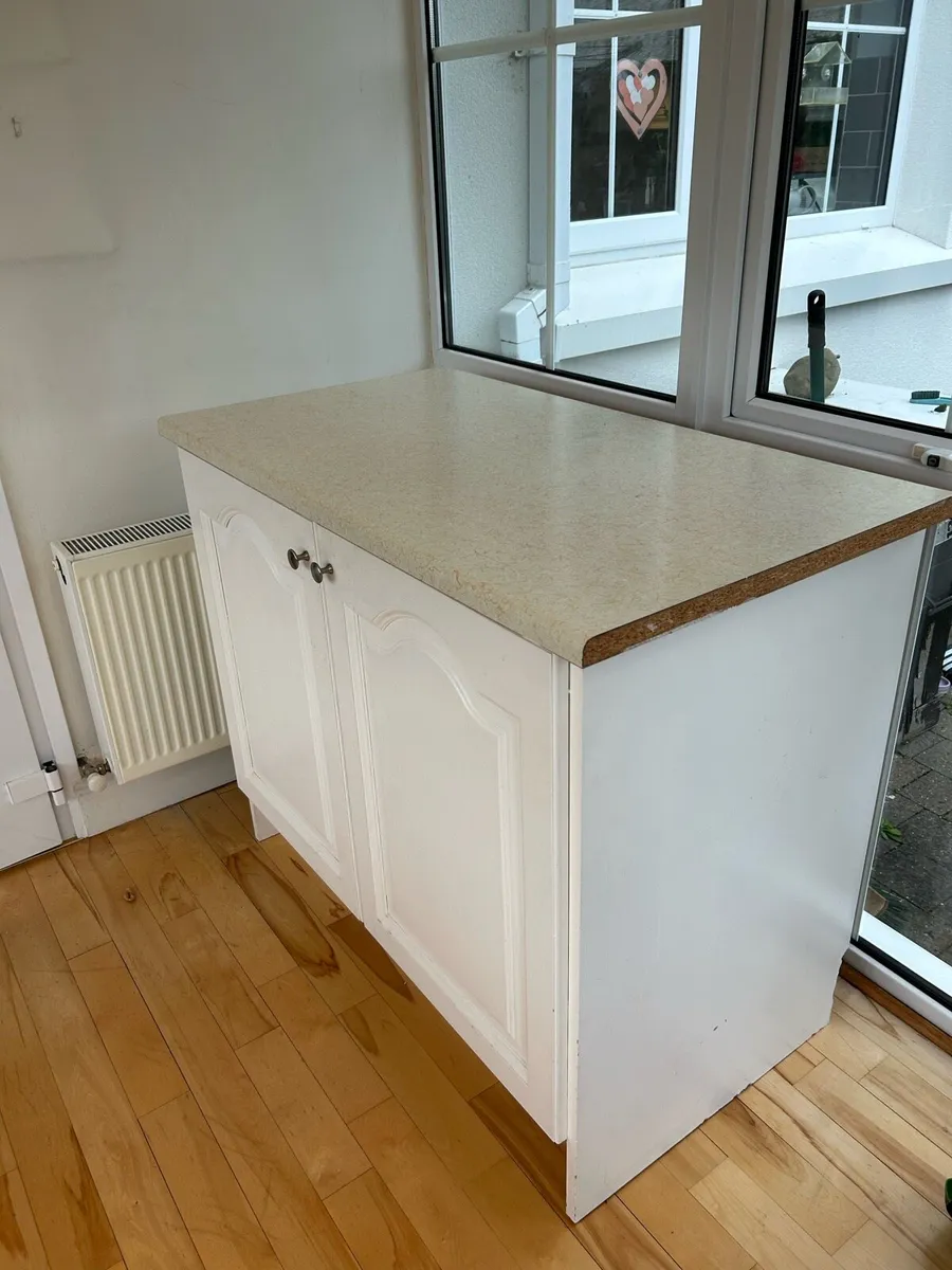 Kitchen cabinet - Image 2