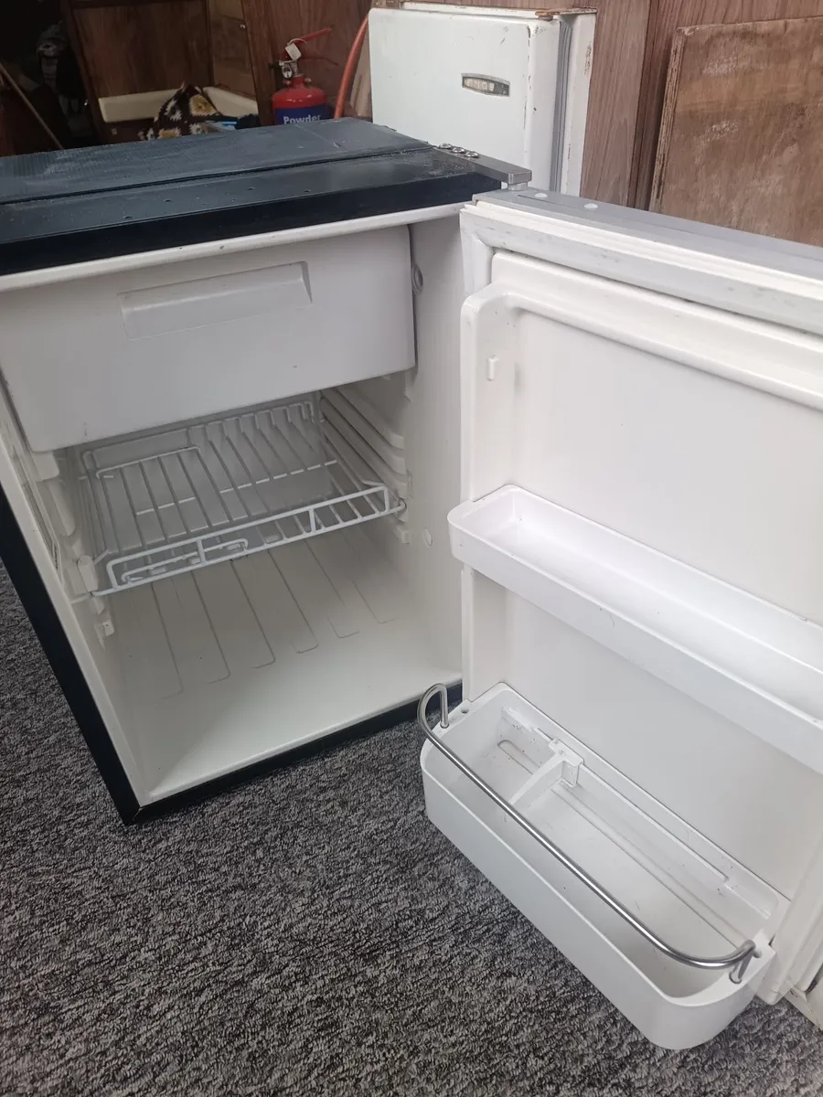 Dometic 12v Fridge - Image 1