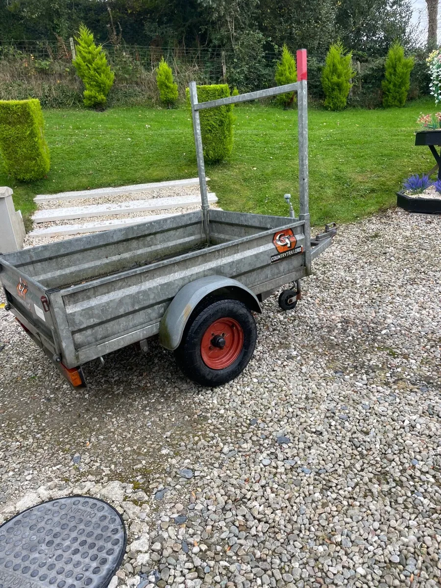 Trailer - Image 1