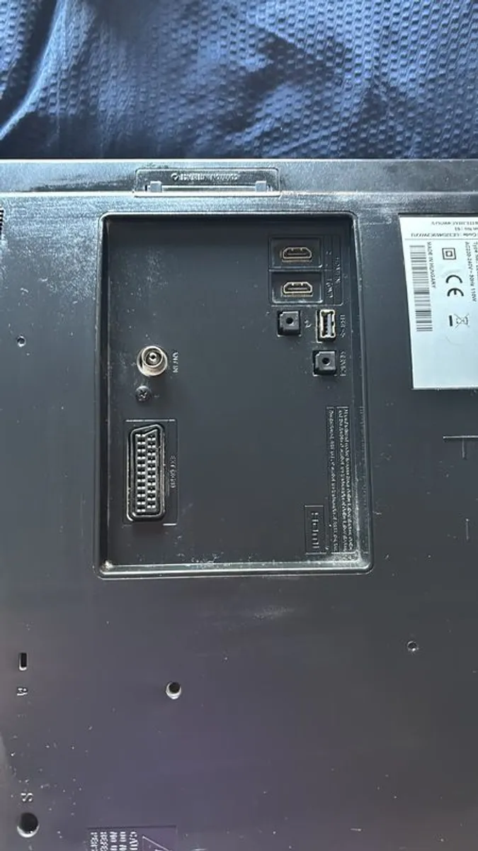 Samsung TV 32inch - Image 4