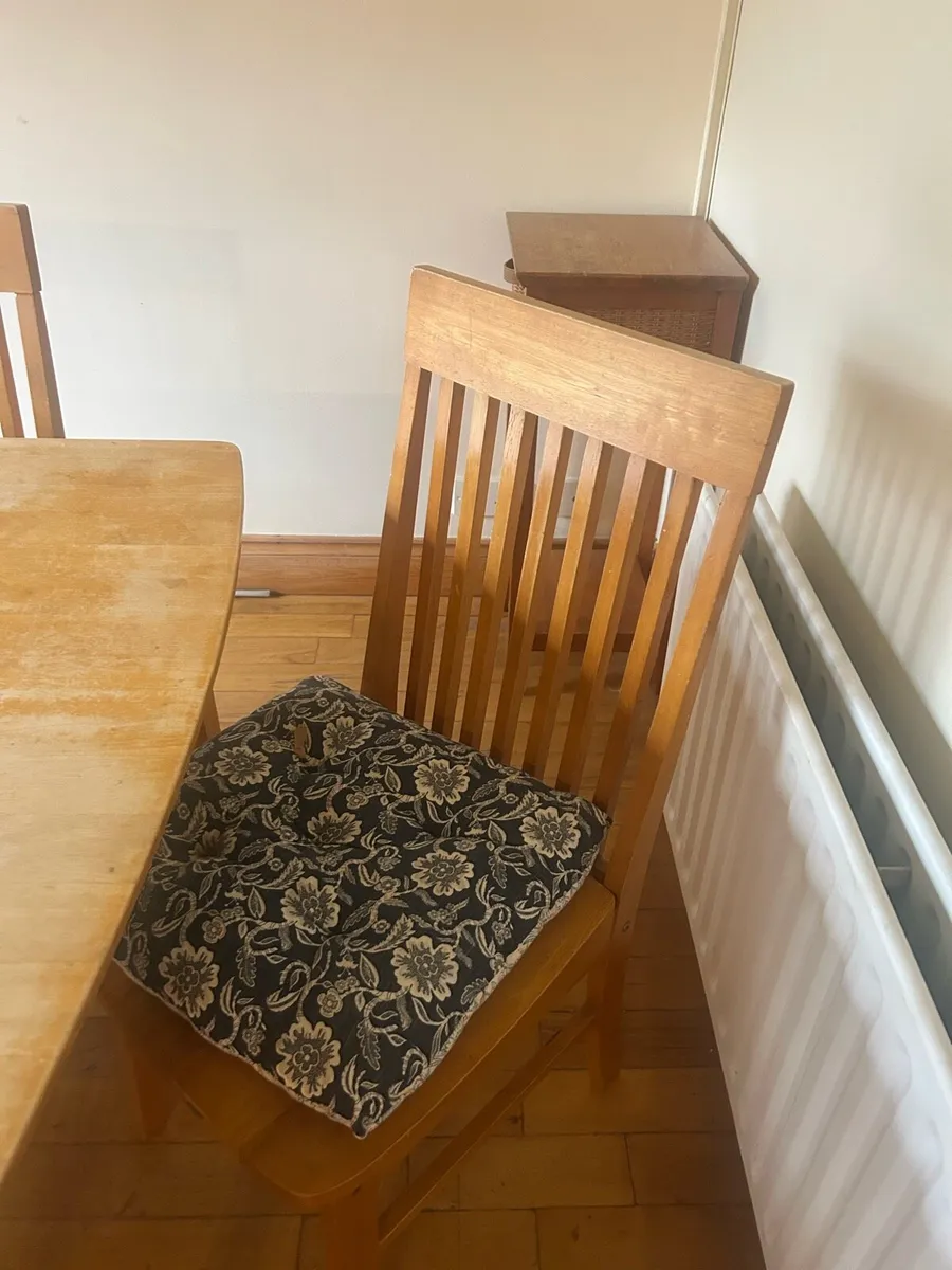 Kitchen table - Image 3